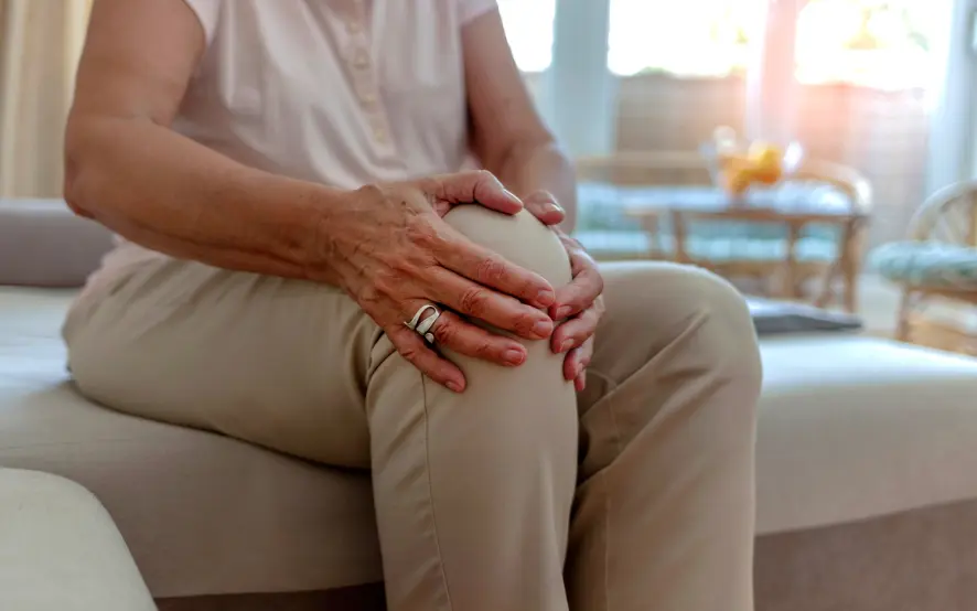  Montascale a poltroncina per problemi di deambulazione